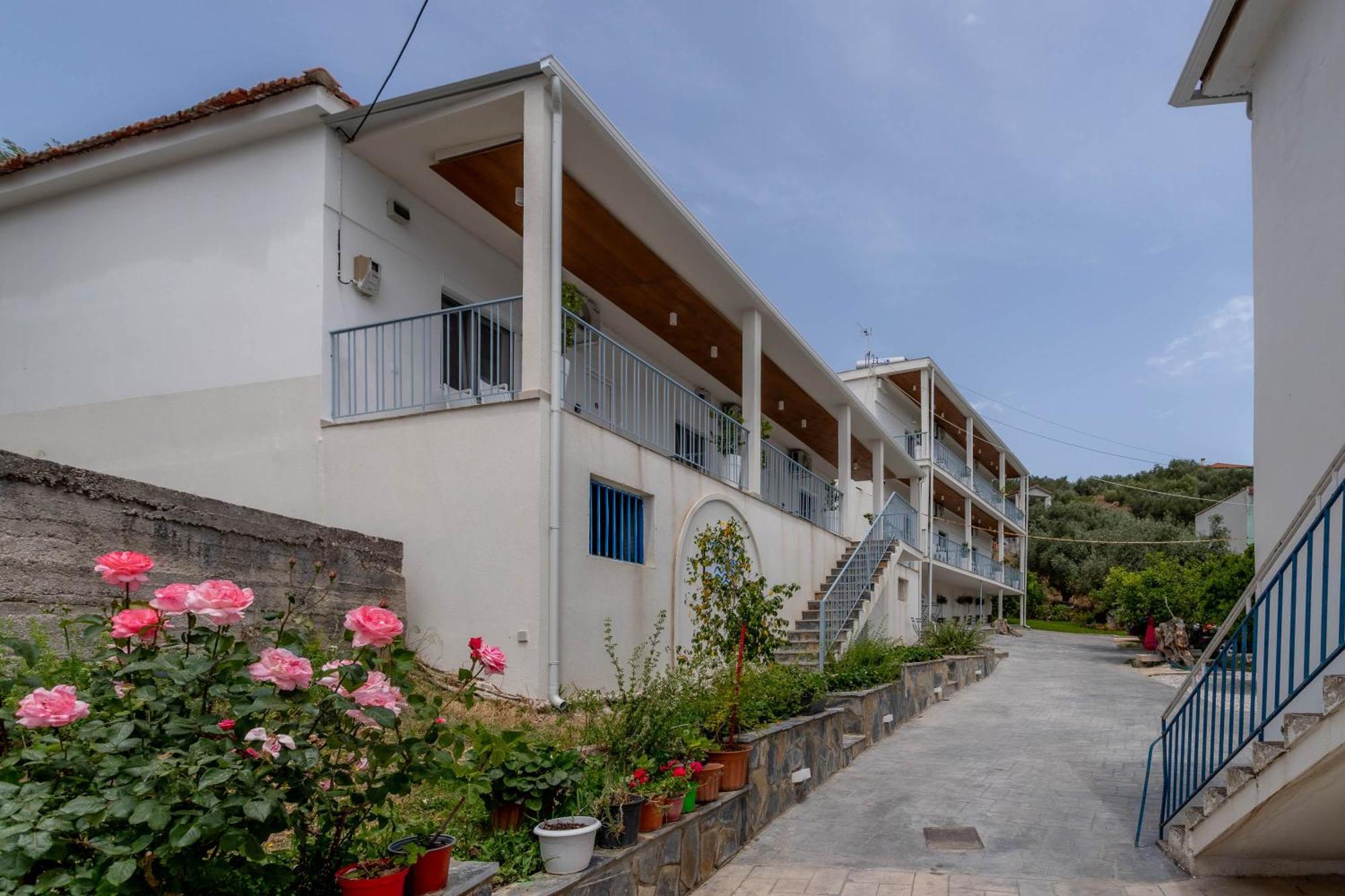 Pteleo Apartments Pteleós Exterior foto